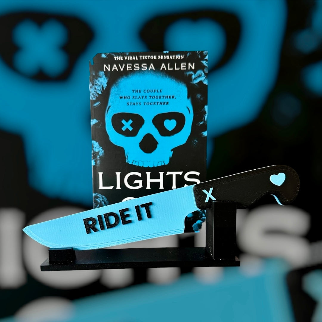 RIDE IT – Bookish Knife Display